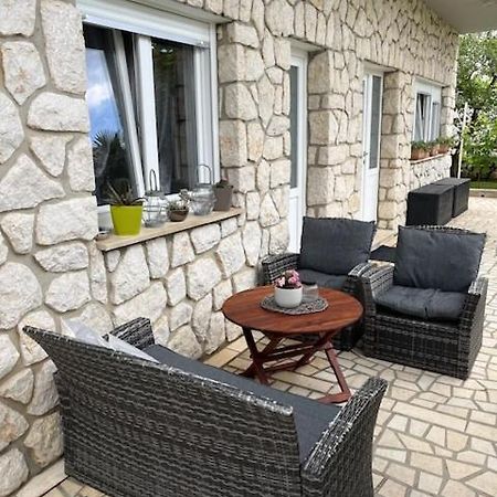 Apartman Laura Dramalj Habitación foto