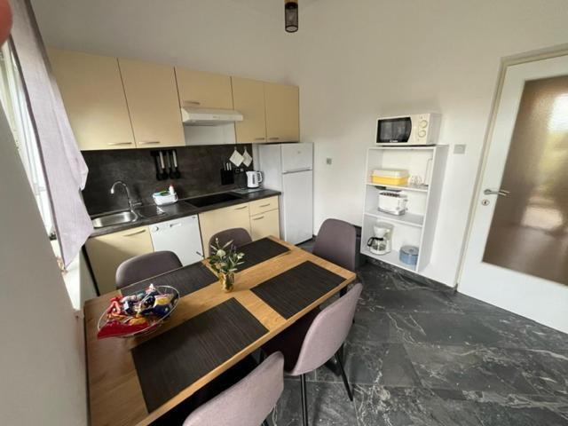 Apartman Laura Dramalj Habitación foto