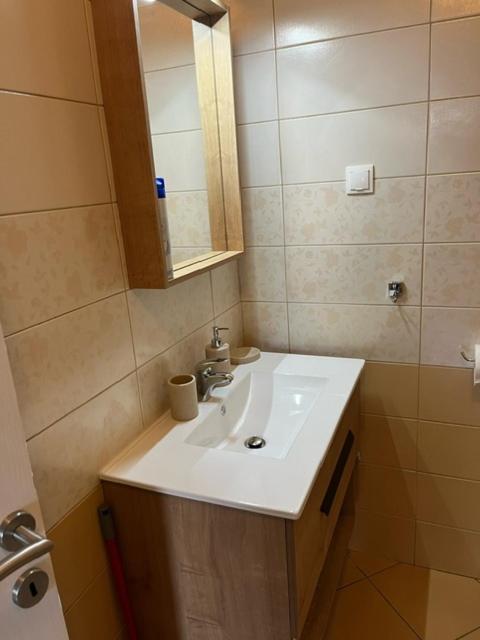 Apartman Laura Dramalj Habitación foto